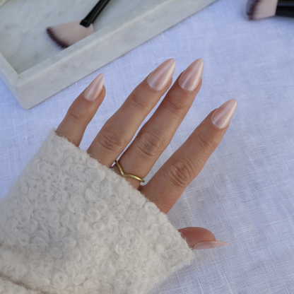 Peony Glaze in Short Almond