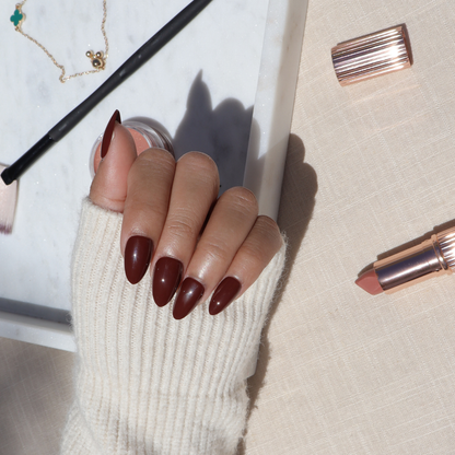 Dark Wine in Short Almond