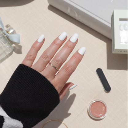 Polar White in Short Coffin