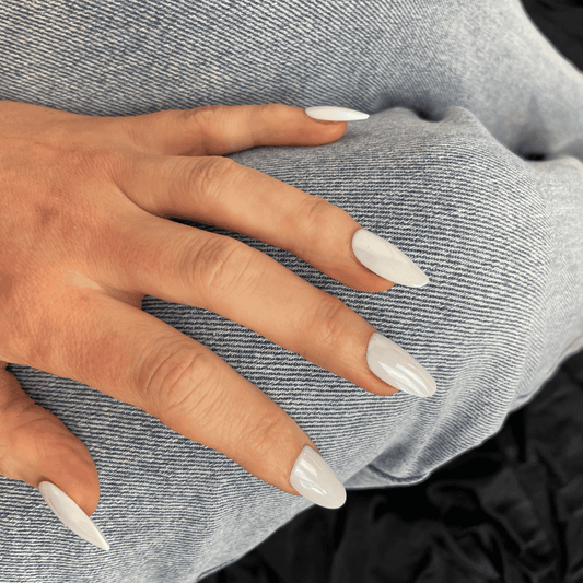 Arctic Glaze in Medium Round